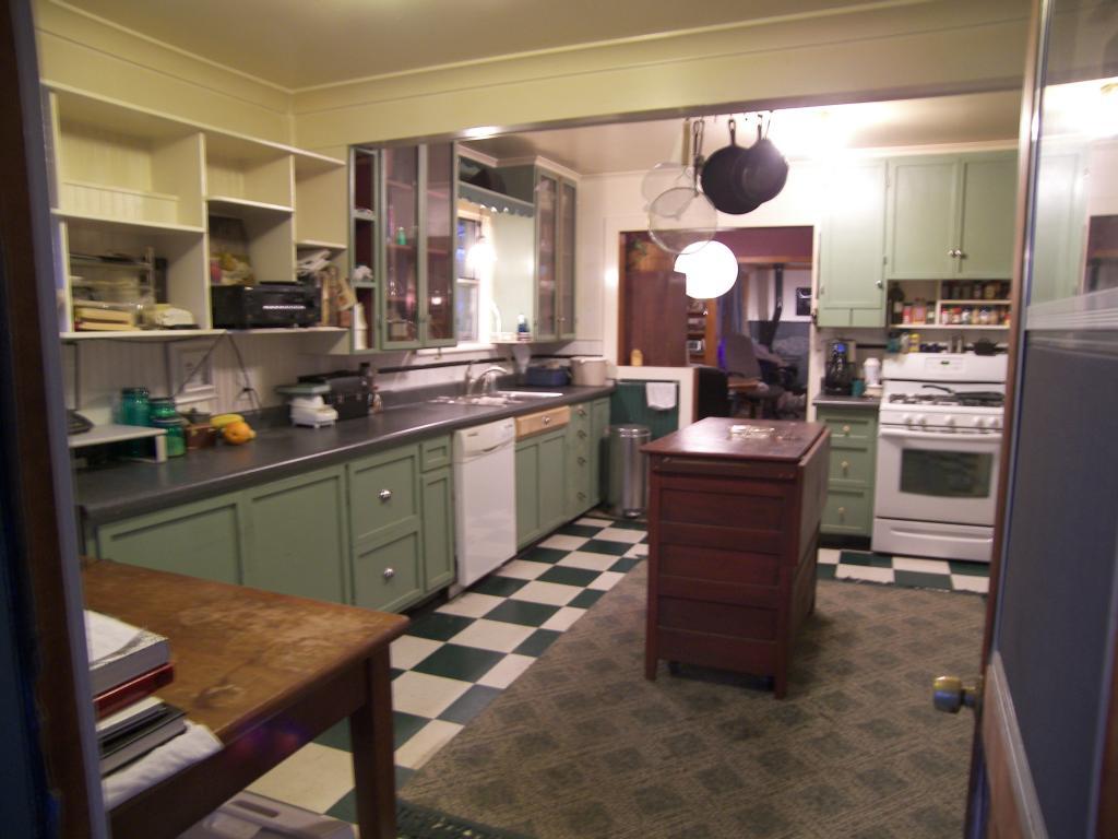 Property Photo:  6803 65th Ave SE  WA 98290 