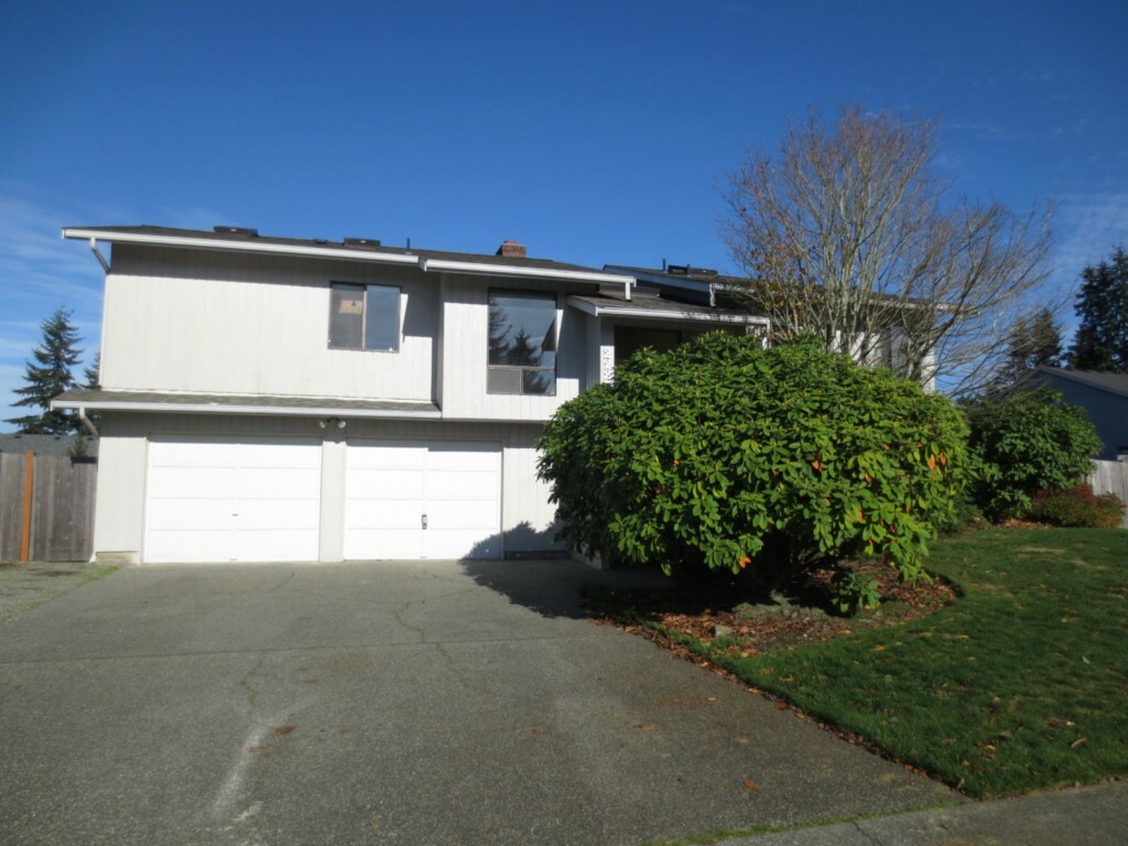 Property Photo: 2227 137th St SE WA 98012