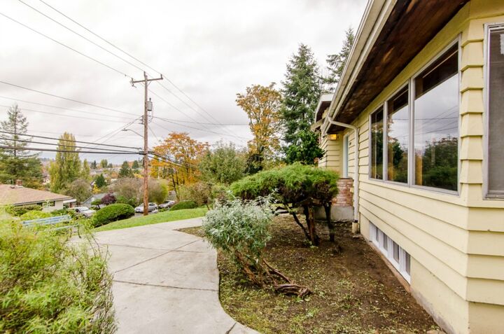 Property Photo:  5920 48th Ave S  WA 98118 