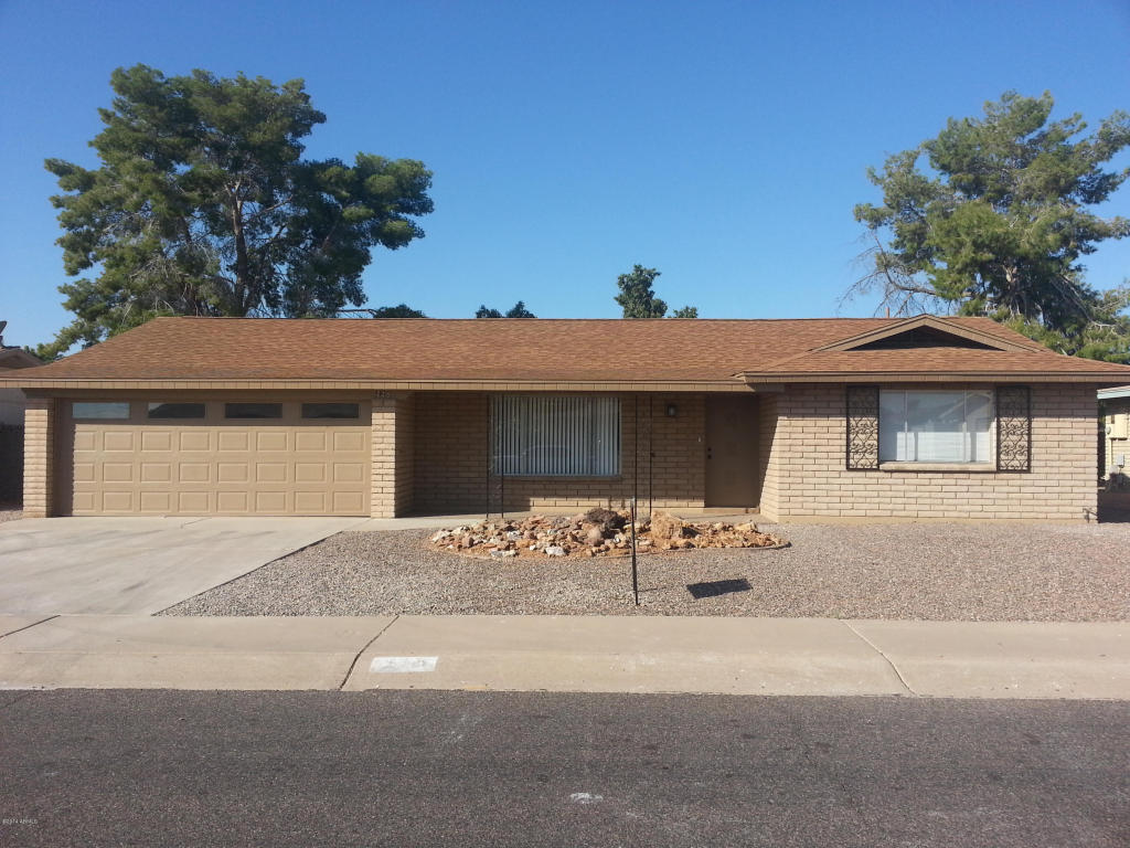 Property Photo:  220 N 61st Way  AZ 85205 