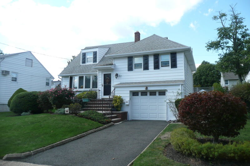 Property Photo:  34 Mendell Ave  NJ 07016 