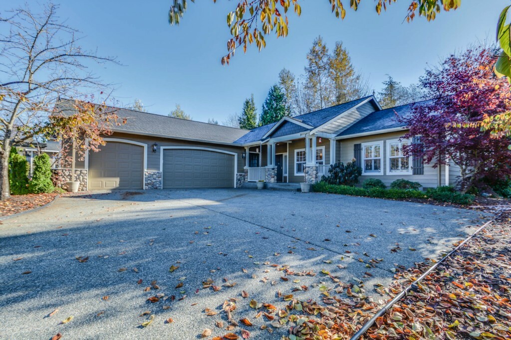 Property Photo: 3816 Dogwood Place WA 98274