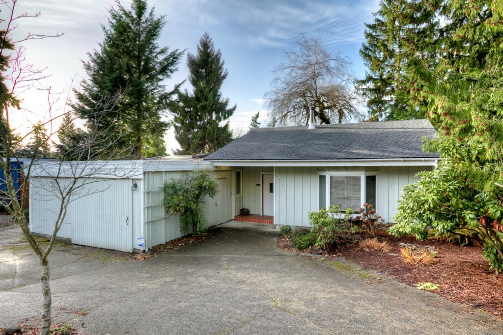 11007 126th Avenue NE  Kirkland WA 98033 photo