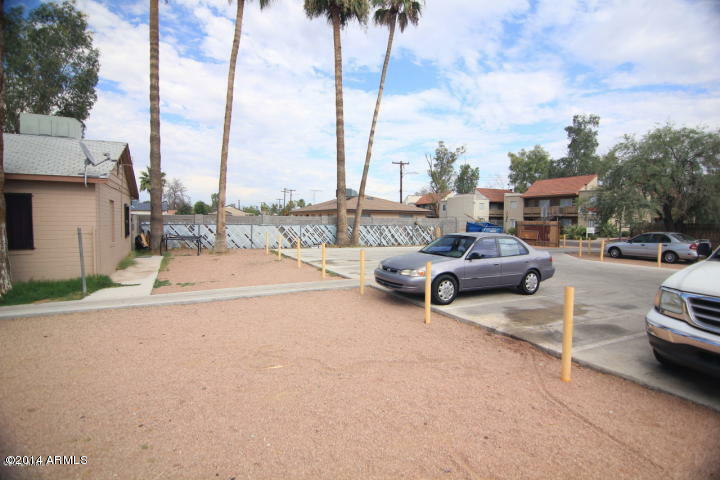 Property Photo:  833 E Turney Avenue  AZ 85014 