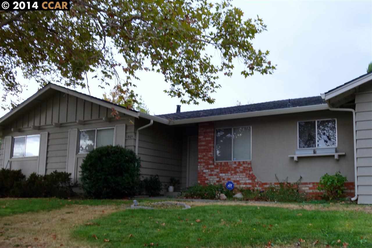 Property Photo:  1805 Carriage Dr  CA 94598-1121 