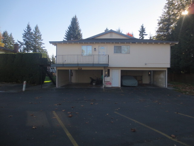 Property Photo: 426 213th Place SW 20D WA 98021