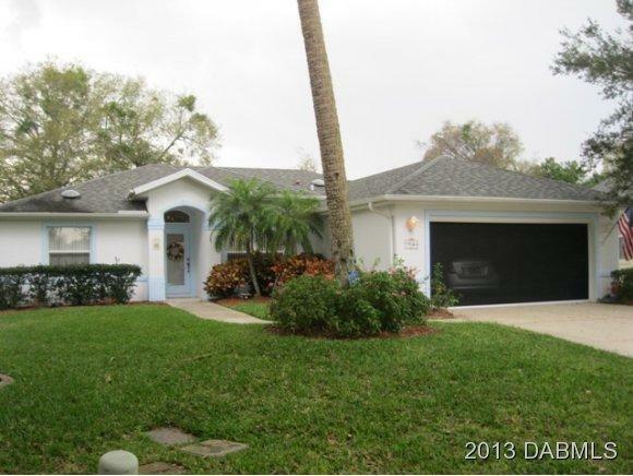 Property Photo: 954 Countryside Boulevard FL 32127