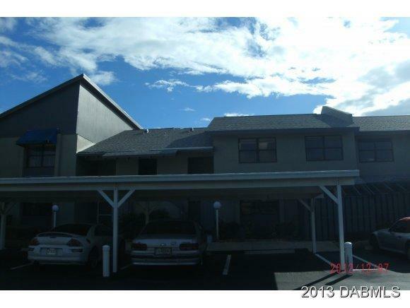 Property Photo: 1401 14th Court FL 34957