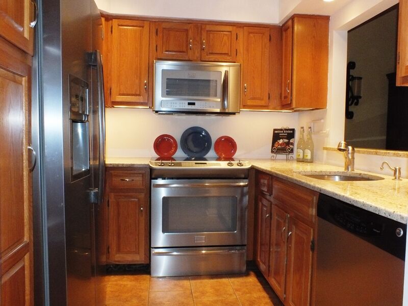 Property Photo:  10 Spruce Ct  NJ 07921 