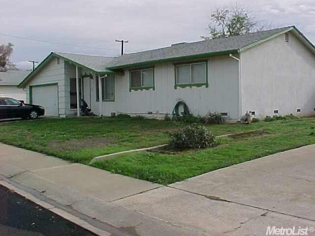 Property Photo:  208 East Meadow  CA 95892 