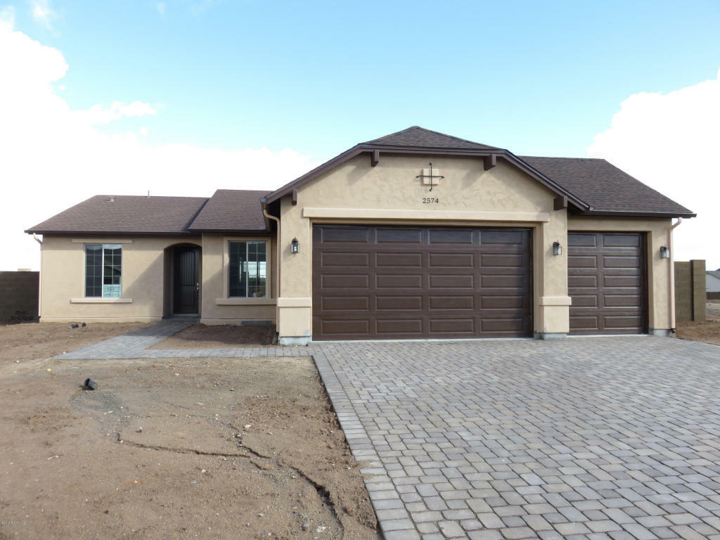 Property Photo:  2574 Comet Loop  AZ 86323 