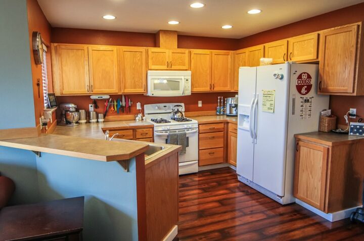 Property Photo:  328 N Kelsey St  WA 98272 