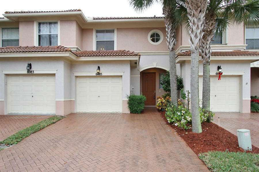 Property Photo: 6085 Seminole Gardens Circle FL 33418