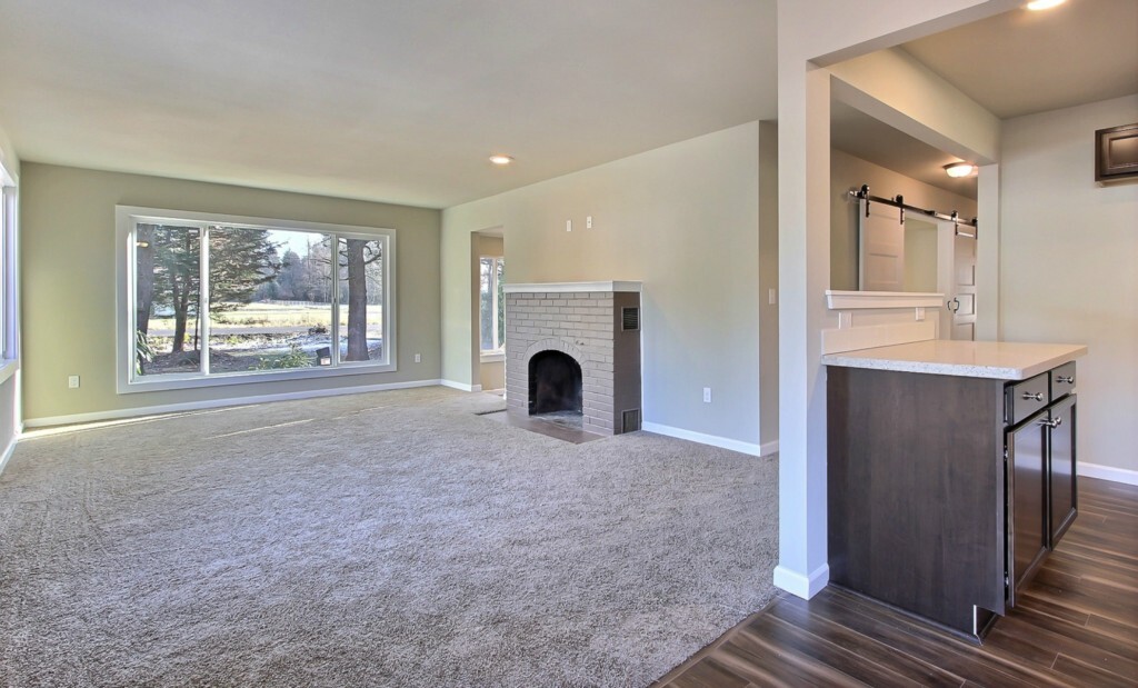 Property Photo: 11506 Vickery Ave E WA 98446