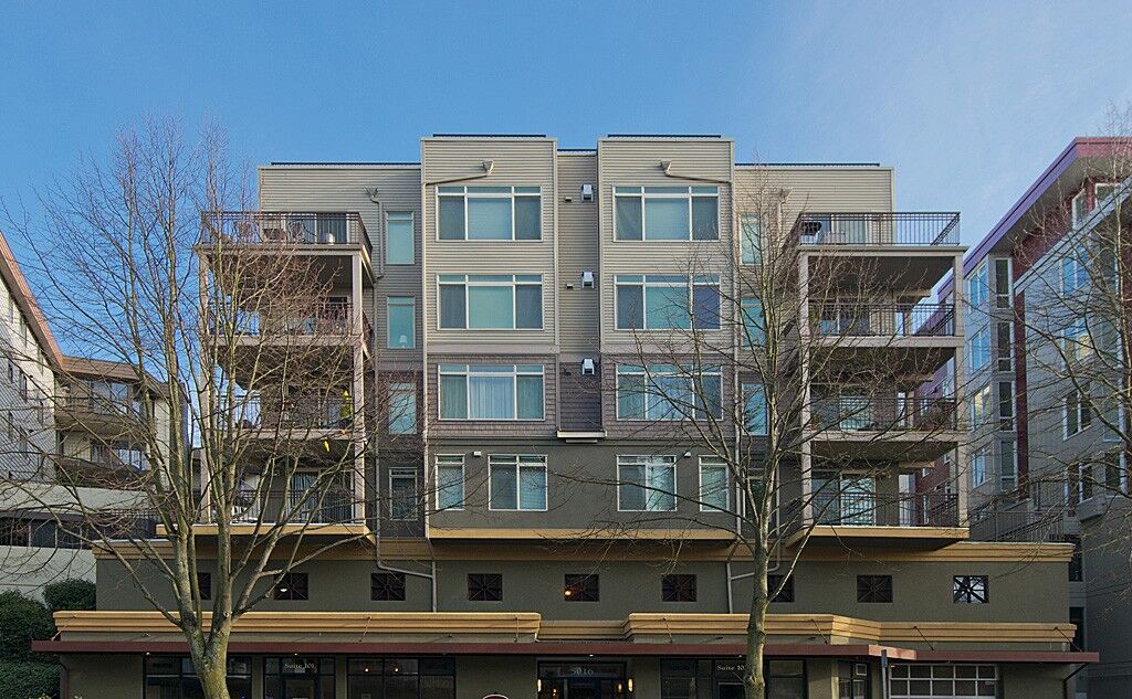 Property Photo:  5016 California Ave SW 603  WA 98116 