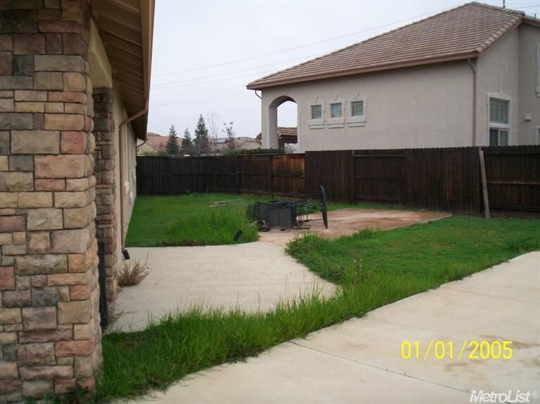 Property Photo: 703 Haven Court CA 95648