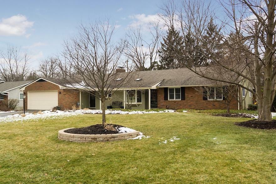 Property Photo: 3795 Surrey Hill Place OH 43220