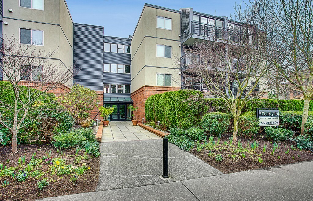 Property Photo:  275 W Roy St 208  WA 98119 