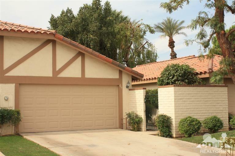 Property Photo:  257 Calle Del Verano  CA 92260 