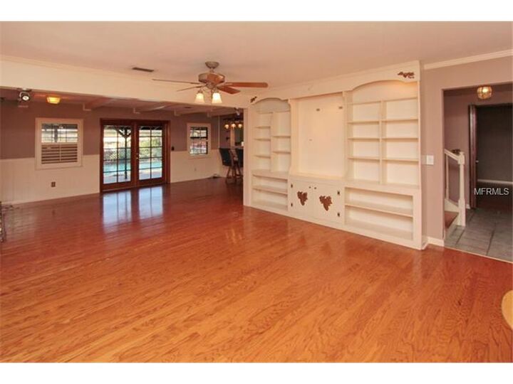 Property Photo:  13802 Shady Shores Drive  FL 33613 