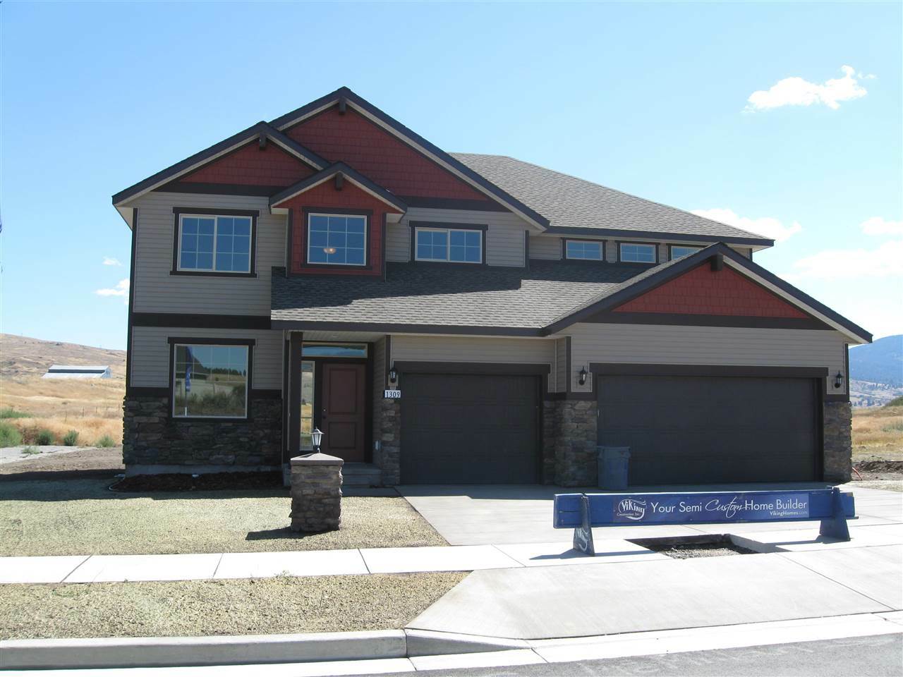 Property Photo:  1309 S McMillan Rd  WA 99016 