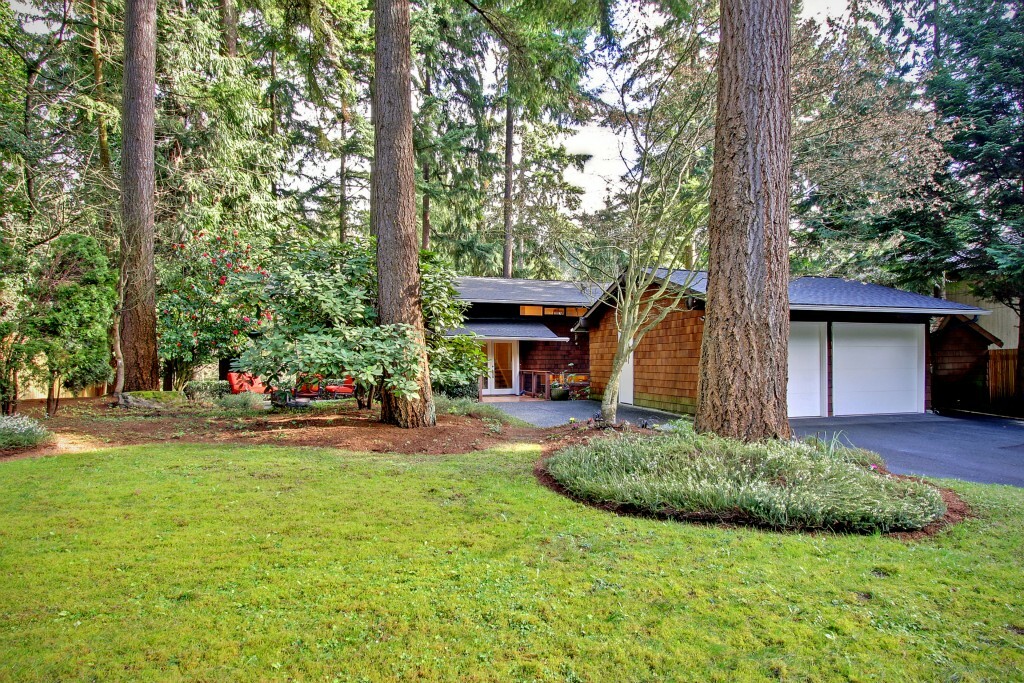 Property Photo: 11270 Champagne Point Rd NE WA 98034
