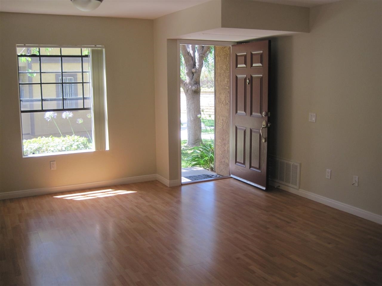 Property Photo: 10631 Dabney Drive 55 CA 92126