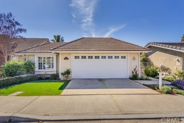 Property Photo:  4 Sanderling  CA 92604 