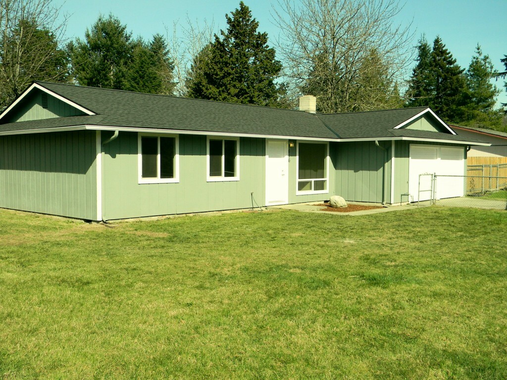 Property Photo:  616 Normandy Dr  WA 98310 