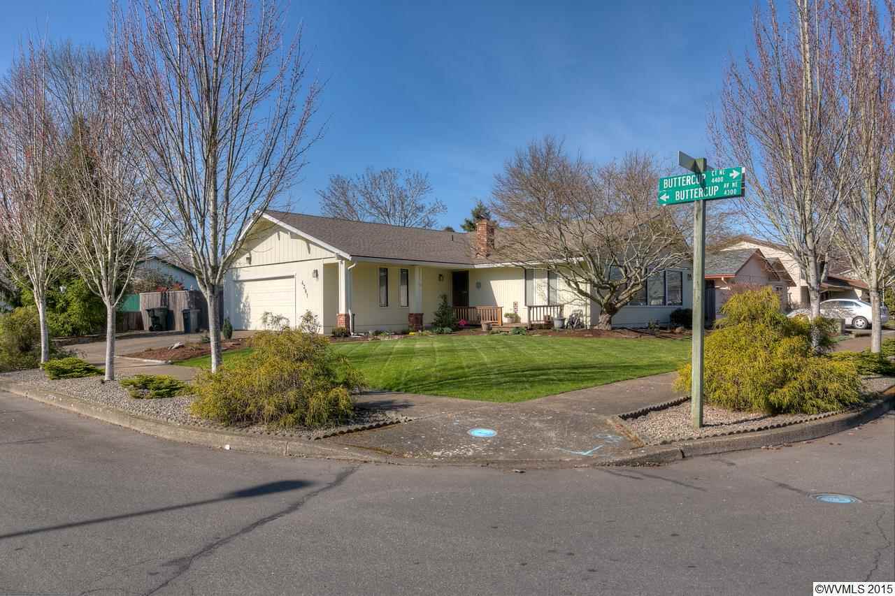 Property Photo: 4381 Buttercup Av NE OR 97305