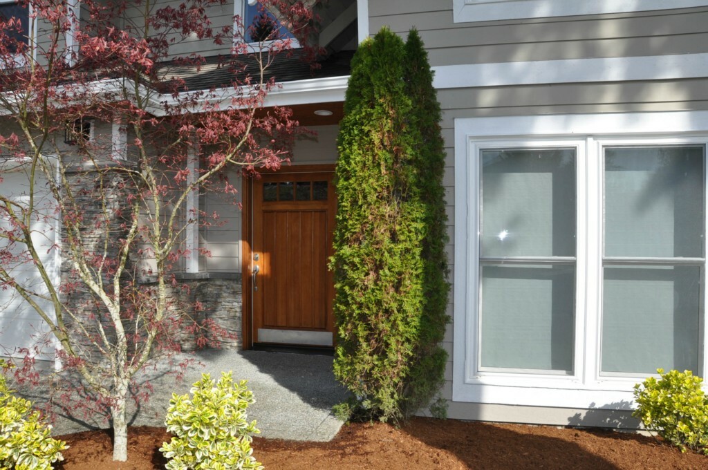 Property Photo: 16416 NE 6th St WA 98008