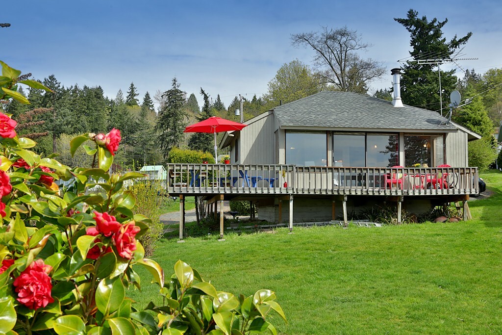 Property Photo:  8226 Cultus Dr  WA 98236 