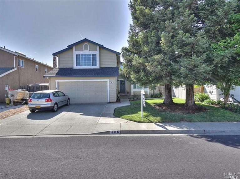 Property Photo:  306 Bridgeport Court  CA 95687 