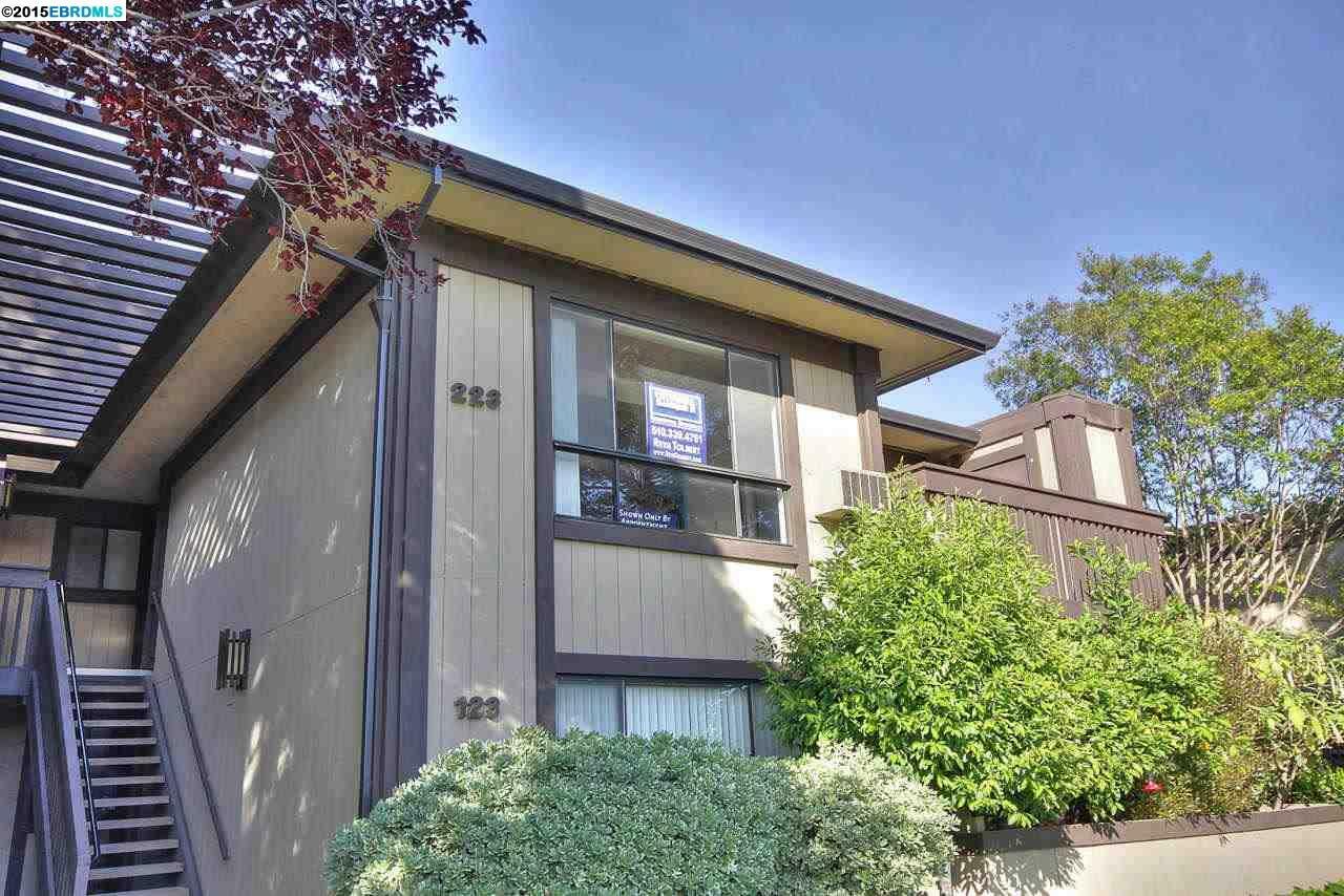 Property Photo:  4303 Sacramento Ave 223  CA 94538 