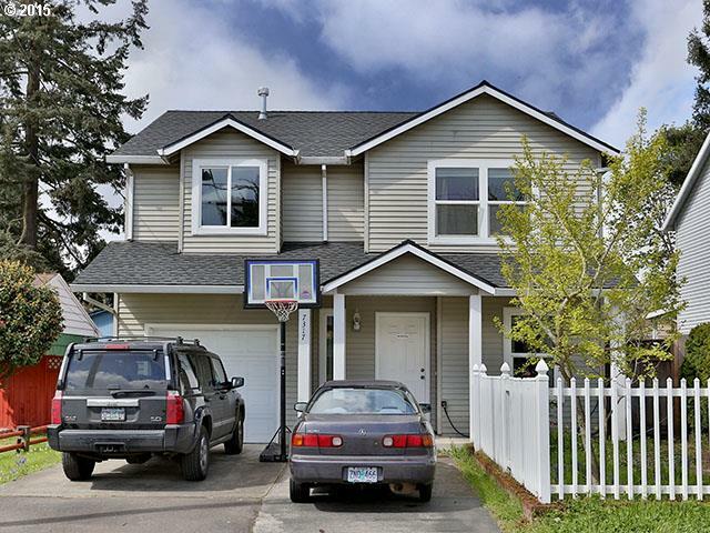 Property Photo:  7317 SE 68th Ave  OR 97206 