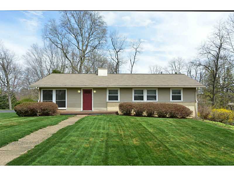 Property Photo: 1002 Sandhurst Drive PA 15108