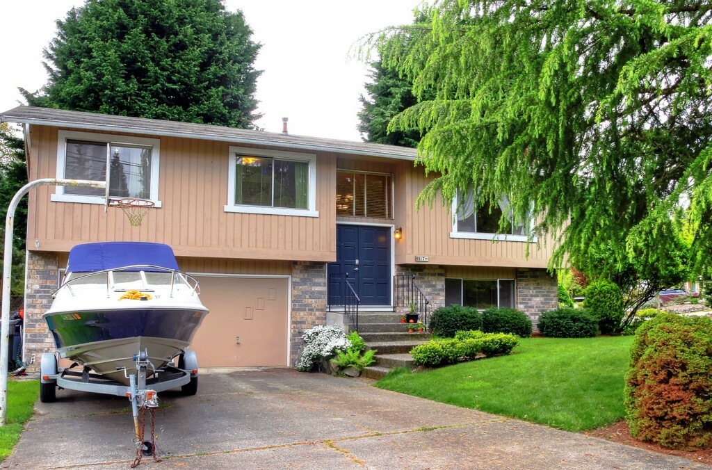 Property Photo:  8817 NE 132nd St  WA 98034 