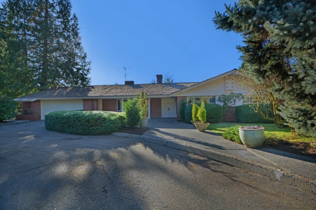 Property Photo:  3720 122nd Ave NE  WA 98005 