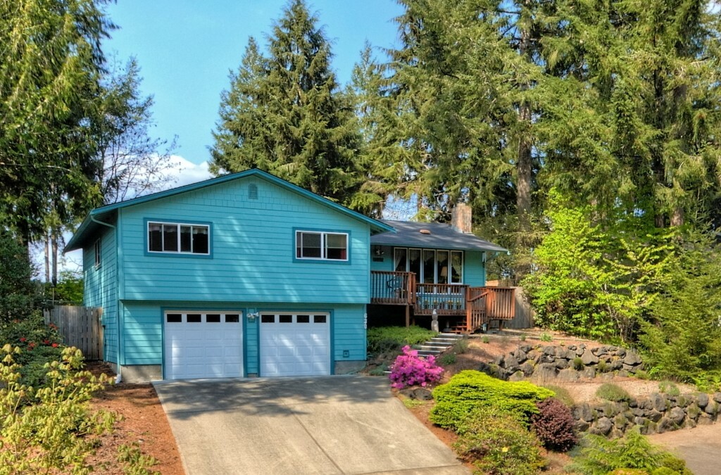 Property Photo:  630 Holly Lane  WA 98584 