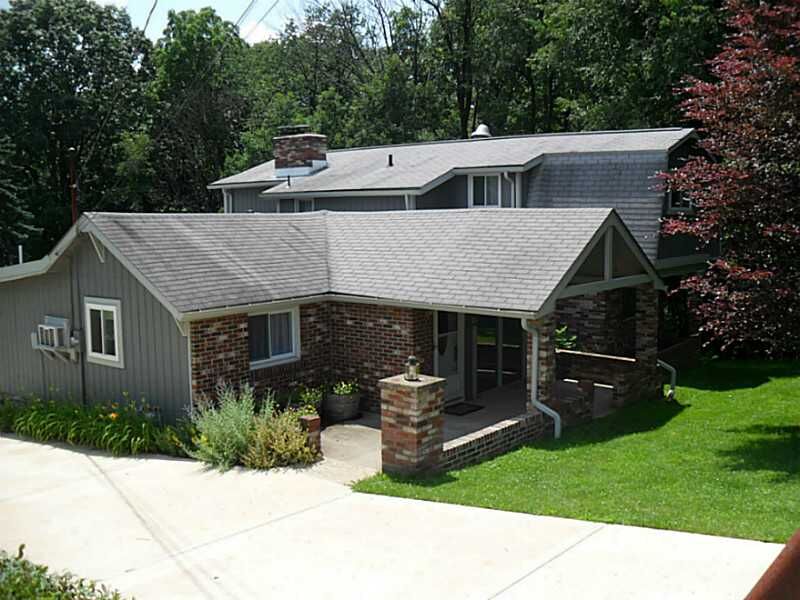 Property Photo:  390 Altermoor Dr  PA 15065 