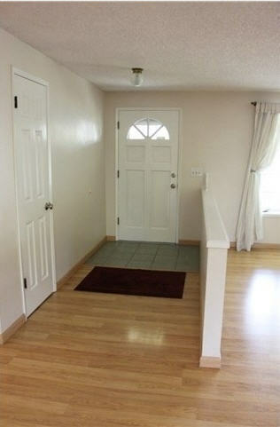Property Photo: 615 9th St WA 98290