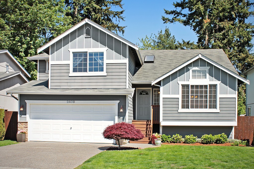 Property Photo:  2409 125th Place SE  WA 98208 