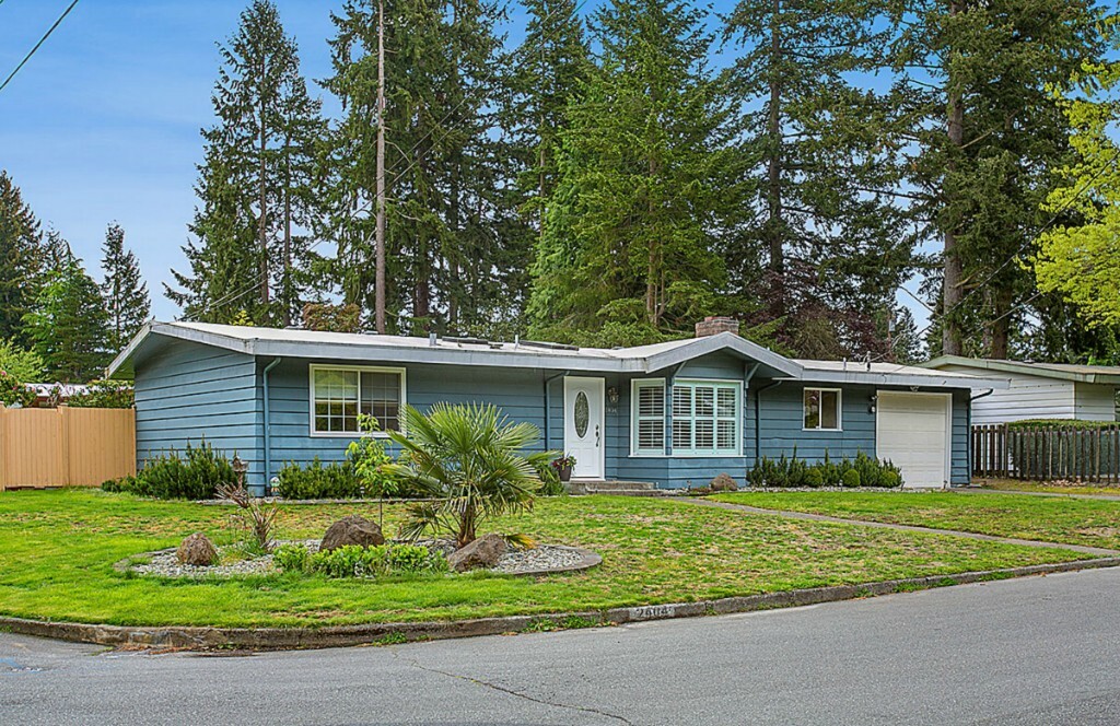 Property Photo:  2404 153rd Ave SE  WA 98007 