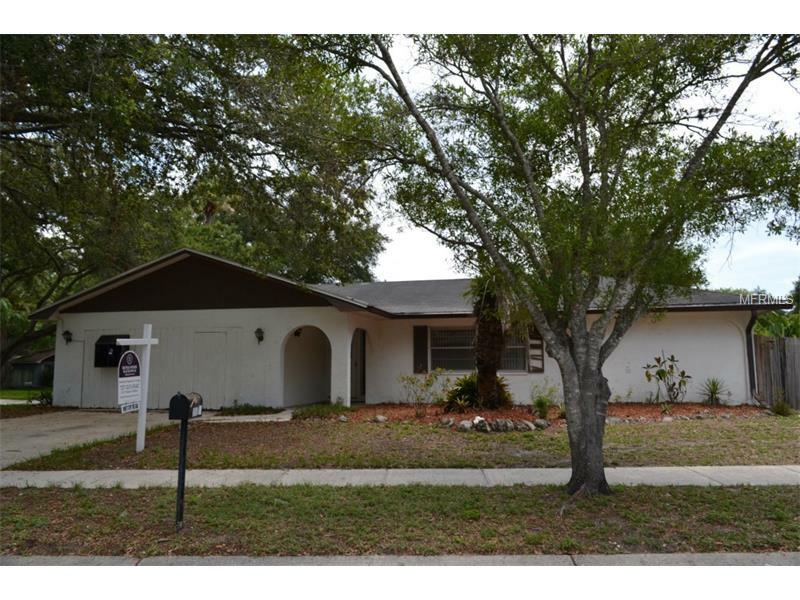Property Photo:  2913 Fairfield Court  FL 34698 