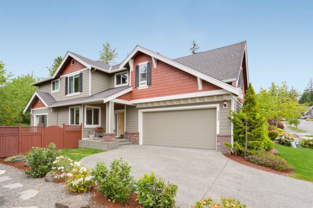 Property Photo: 2522 Larchmount Drive NE WA 98029