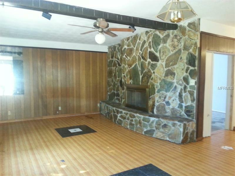 Property Photo: 9210 N Willow Avenue FL 33612