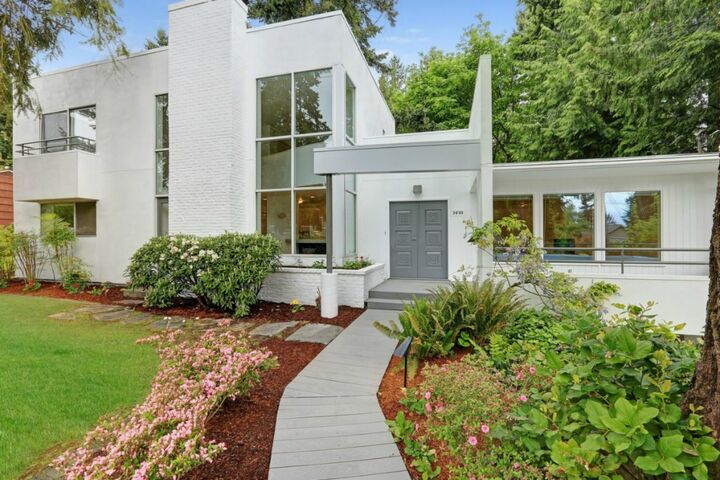 3410 NE 158th St  Lake Forest Park WA 98155 photo