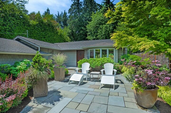 2027 77th Ave NE  Medina WA 98039 photo