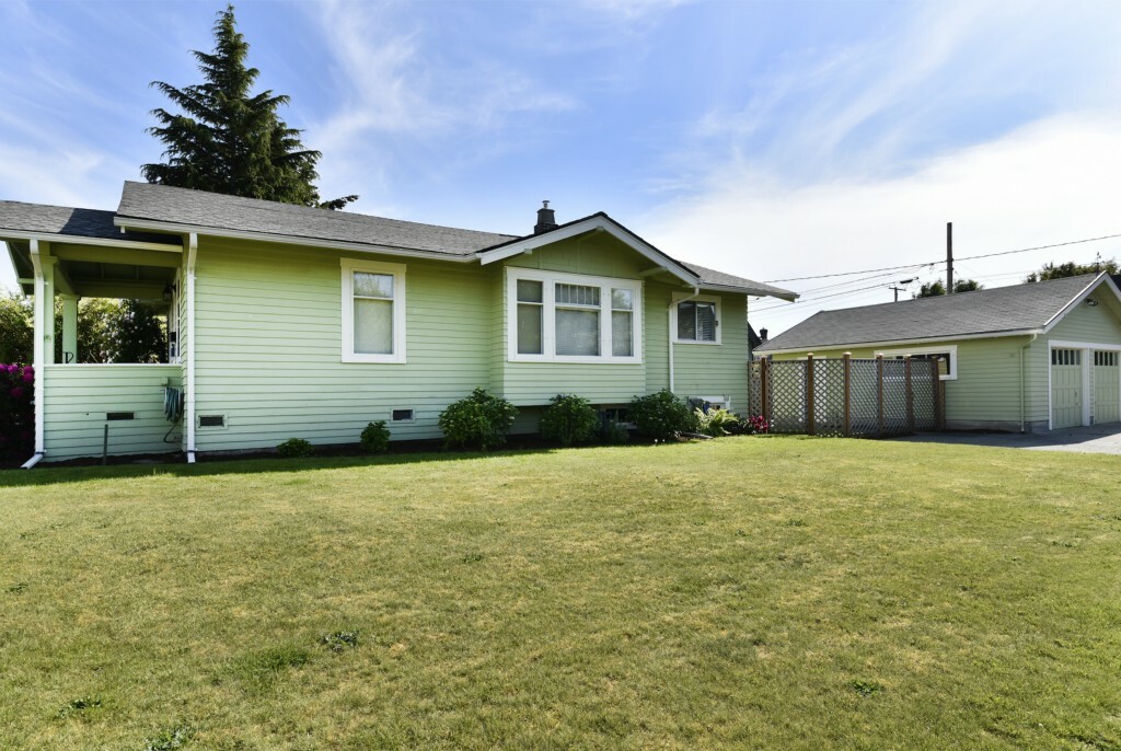 Property Photo: 2531 Lynn St WA 98225