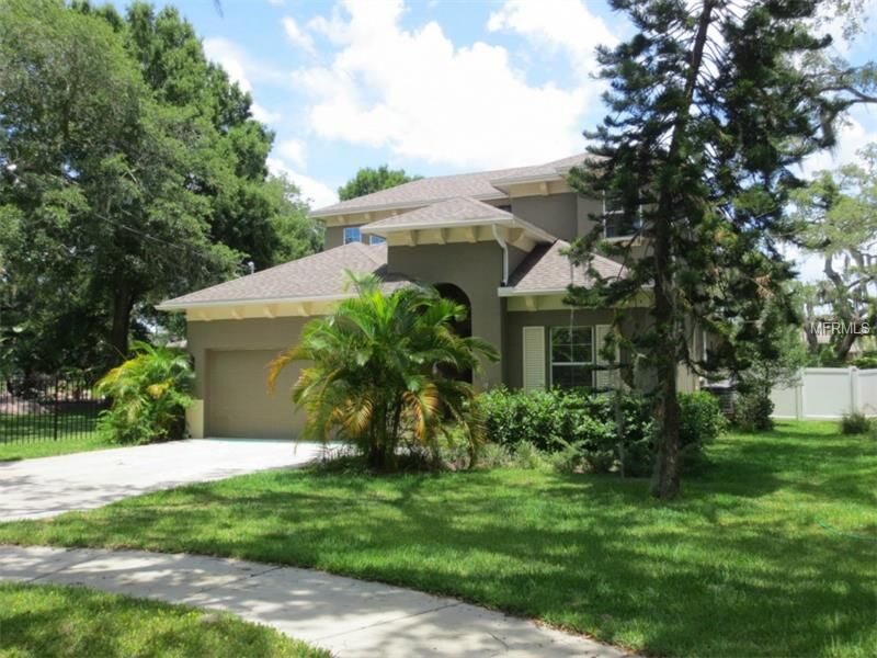 Property Photo: 7210 S Shamrock Road FL 33616